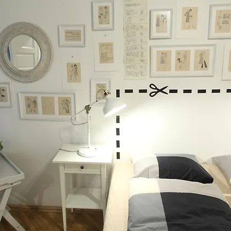 Tailor In The Center * بودابست