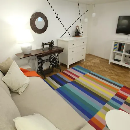 Tailor In The Center Apartment *